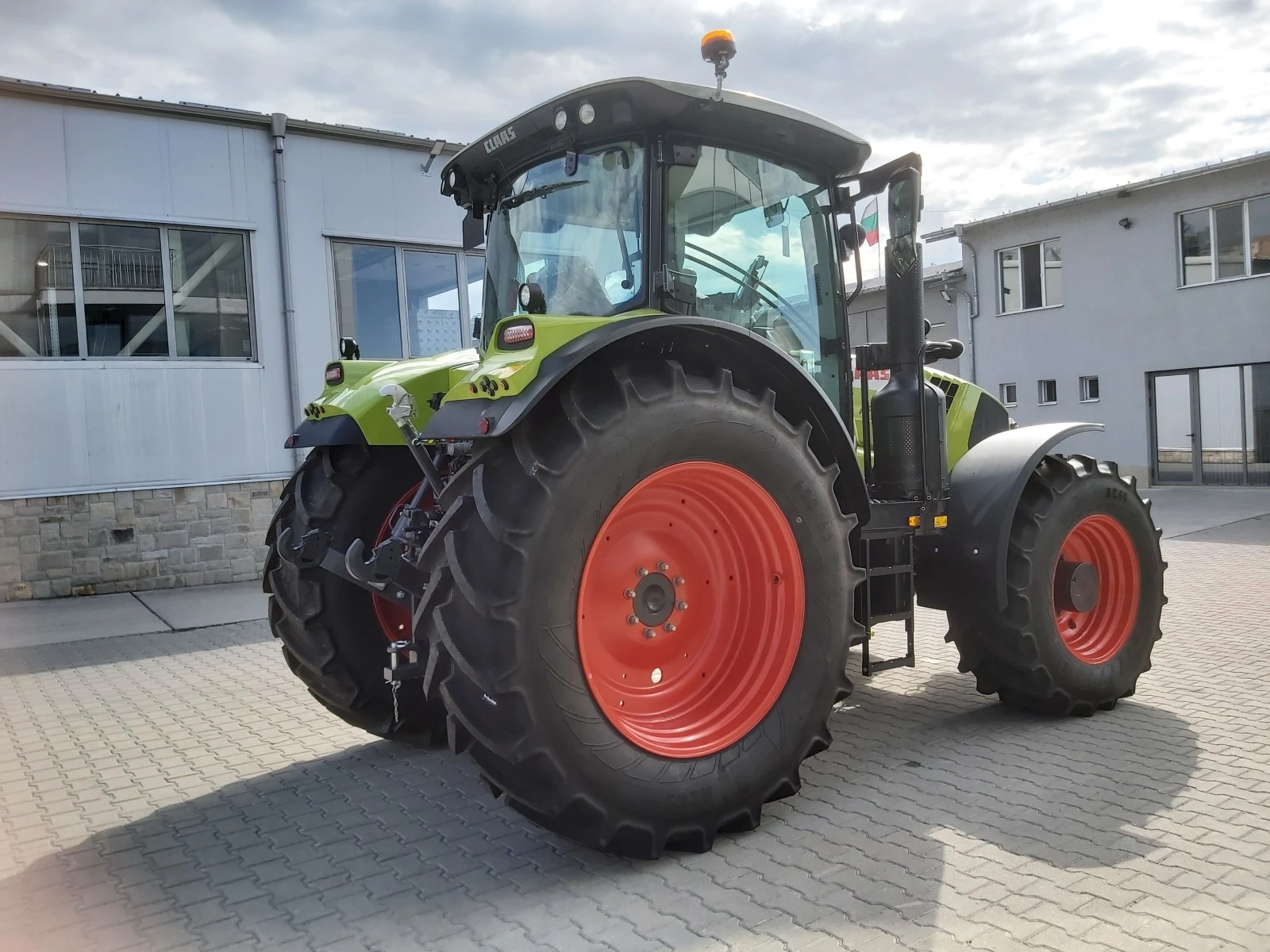 Трактор Claas Трактор CLAAS модел ARION 650 CMATIC 2022 г.  - изображение 5