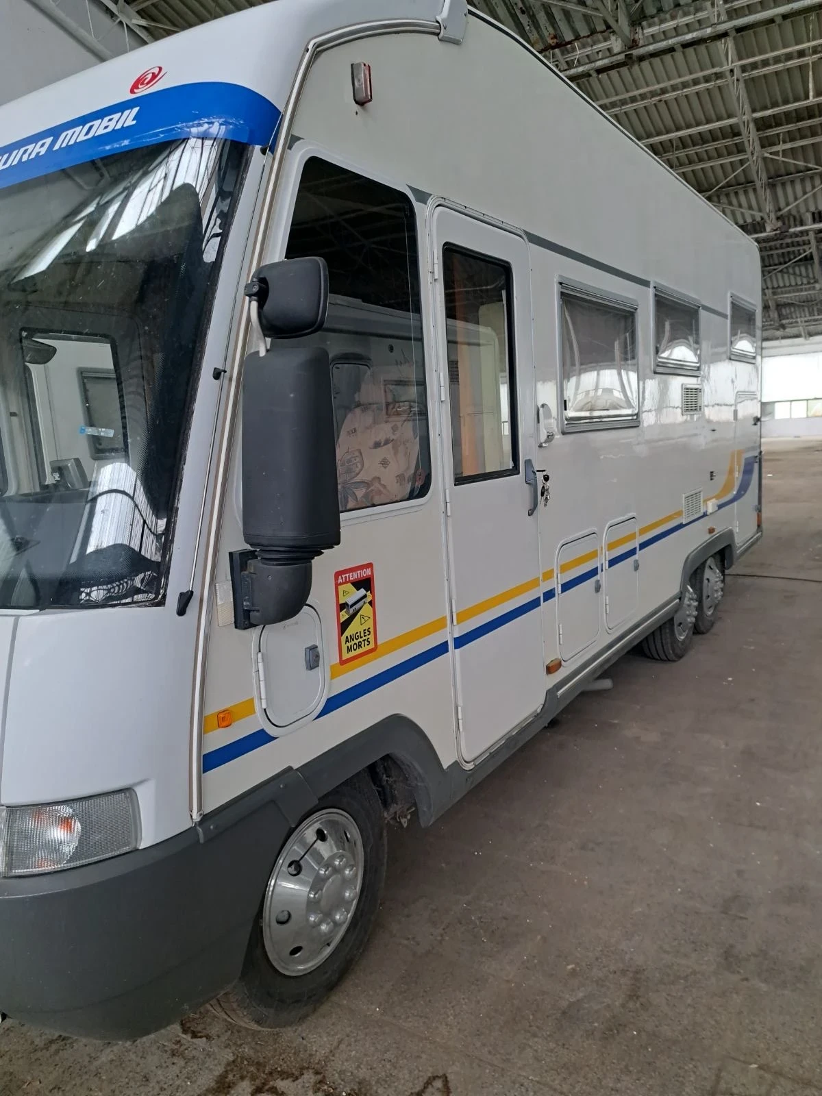 Кемпер Euramobil Fiat Ducato 2.5TDI, снимка 2 - Каравани и кемпери - 53953551