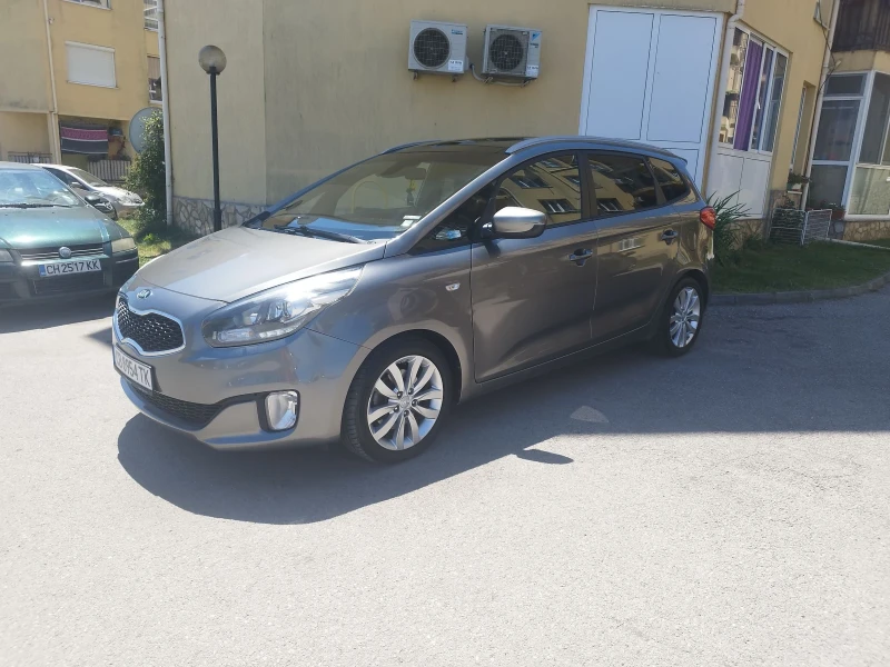 Kia Carens, снимка 1 - Автомобили и джипове - 47544611