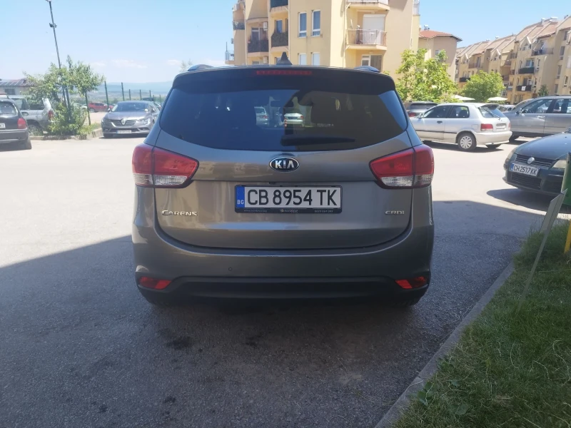 Kia Carens, снимка 3 - Автомобили и джипове - 47544611