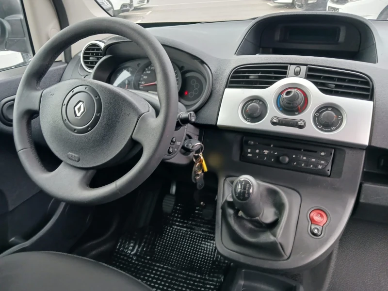 Renault Kangoo 1.5 dci, снимка 11 - Автомобили и джипове - 48264172