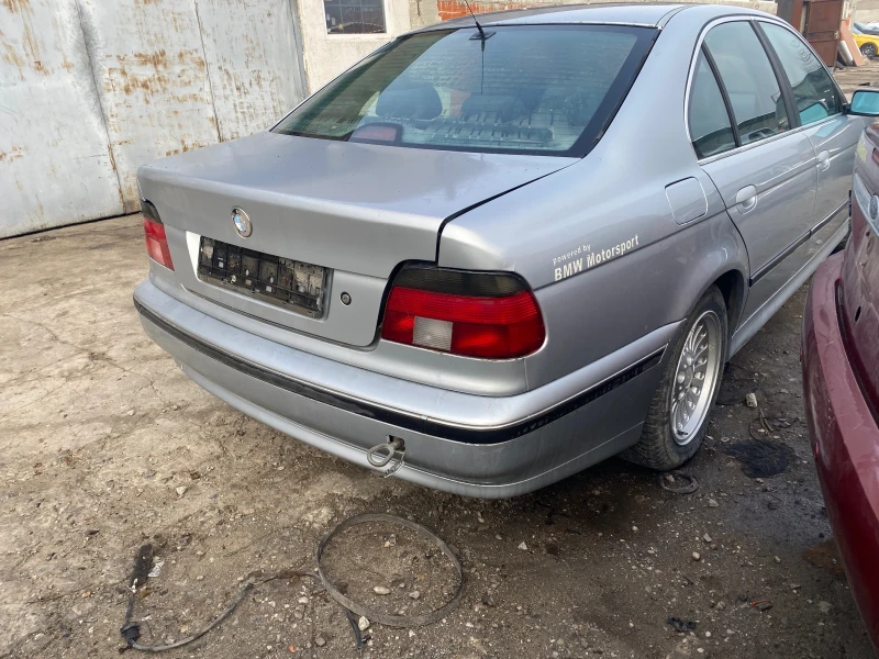 BMW 520 2.0i, снимка 5 - Автомобили и джипове - 48516031