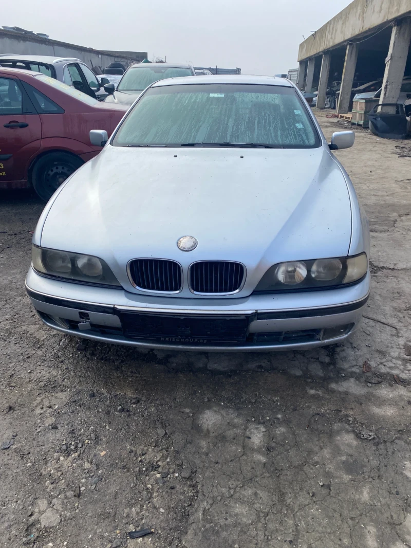 BMW 520 2.0i, снимка 1 - Автомобили и джипове - 48516031