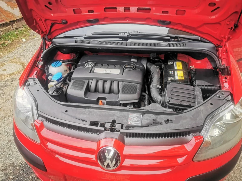 VW Golf Plus 1.6i 102kc, снимка 4 - Автомобили и джипове - 48538967