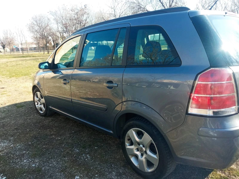 Opel Zafira, снимка 3 - Автомобили и джипове - 49011295