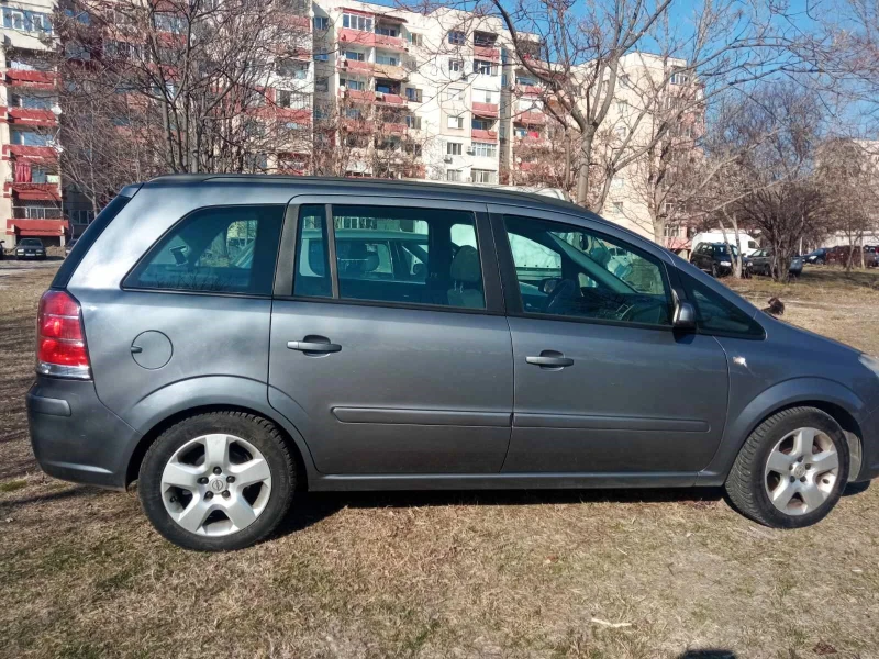 Opel Zafira, снимка 4 - Автомобили и джипове - 49011295