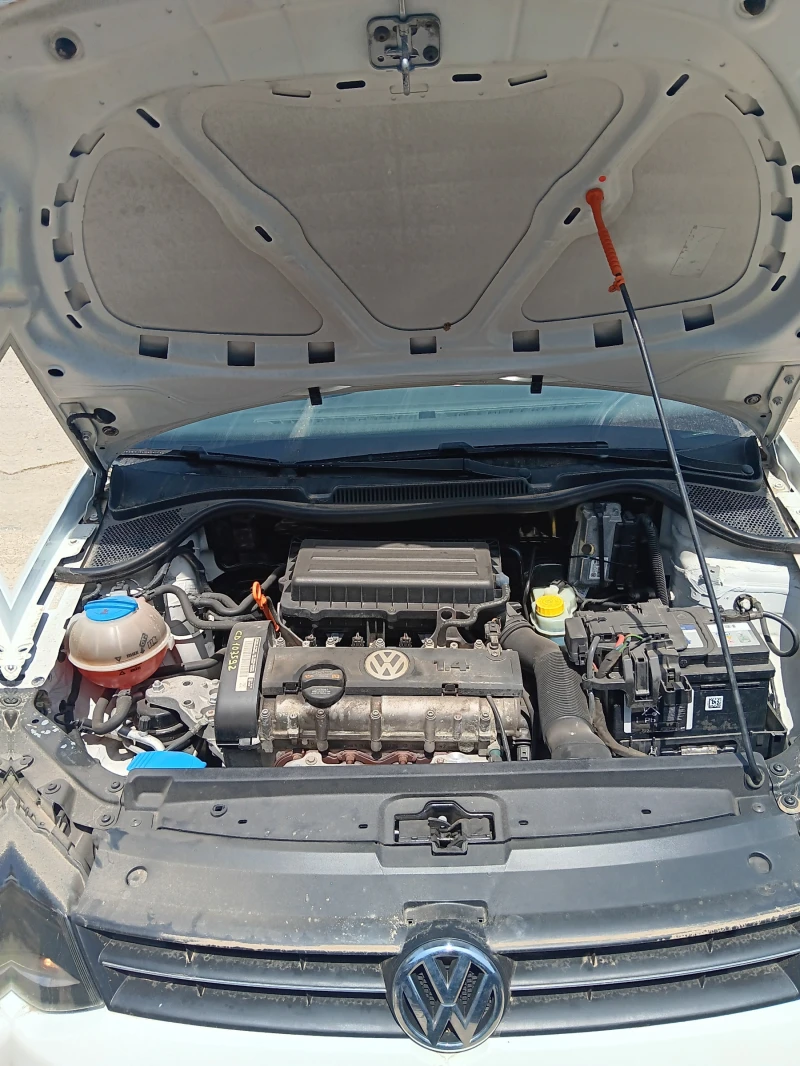 VW Polo 6-1.4i-80к.с.-ИТАЛИЯ-РЕАЛНИ 129х.км.-ОБСЛУЖЕН-ТОП!, снимка 12 - Автомобили и джипове - 50319236