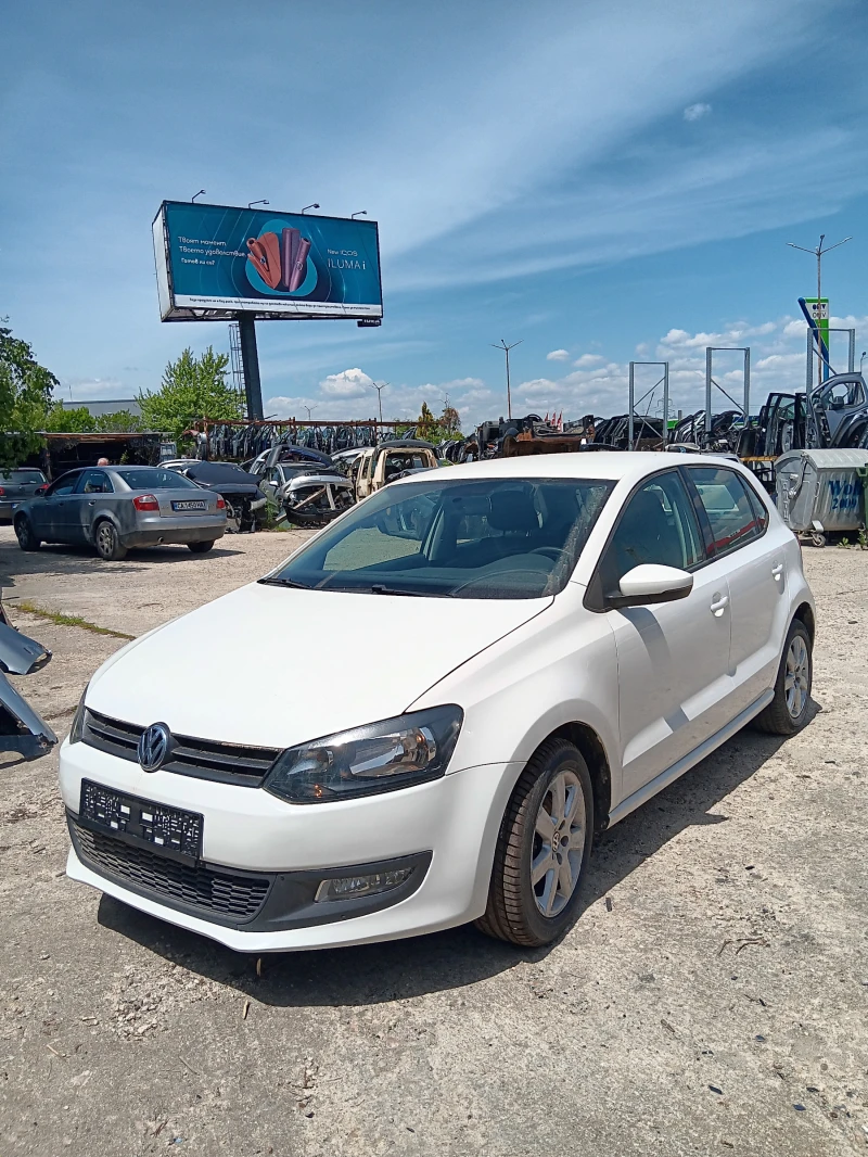 VW Polo 6-1.4i-80к.с.-ИТАЛИЯ-РЕАЛНИ 129х.км.-ОБСЛУЖЕН-ТОП!, снимка 2 - Автомобили и джипове - 50319236