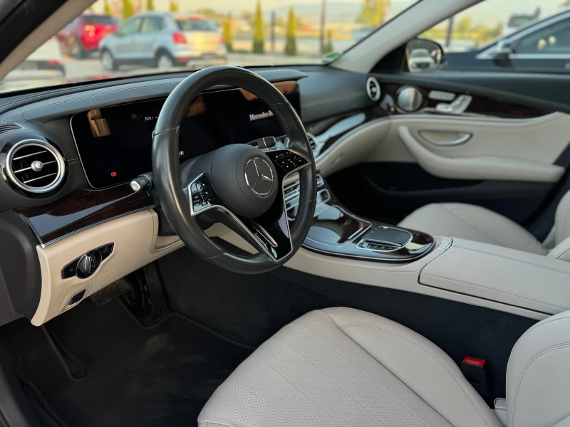 Mercedes-Benz E 220 Facelift, снимка 8 - Автомобили и джипове - 50795479