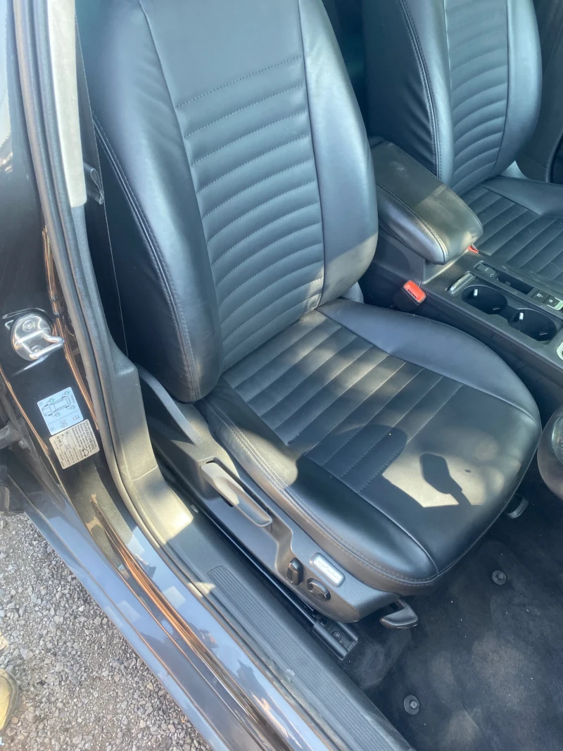 VW Passat 1.6tdi, снимка 8 - Автомобили и джипове - 50984806