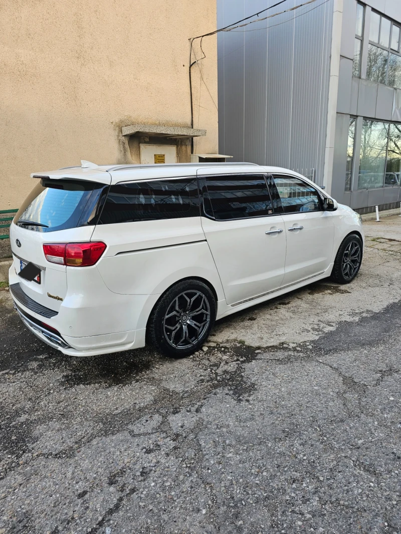 Kia Carnival Hi limousine , снимка 3 - Автомобили и джипове - 52618731