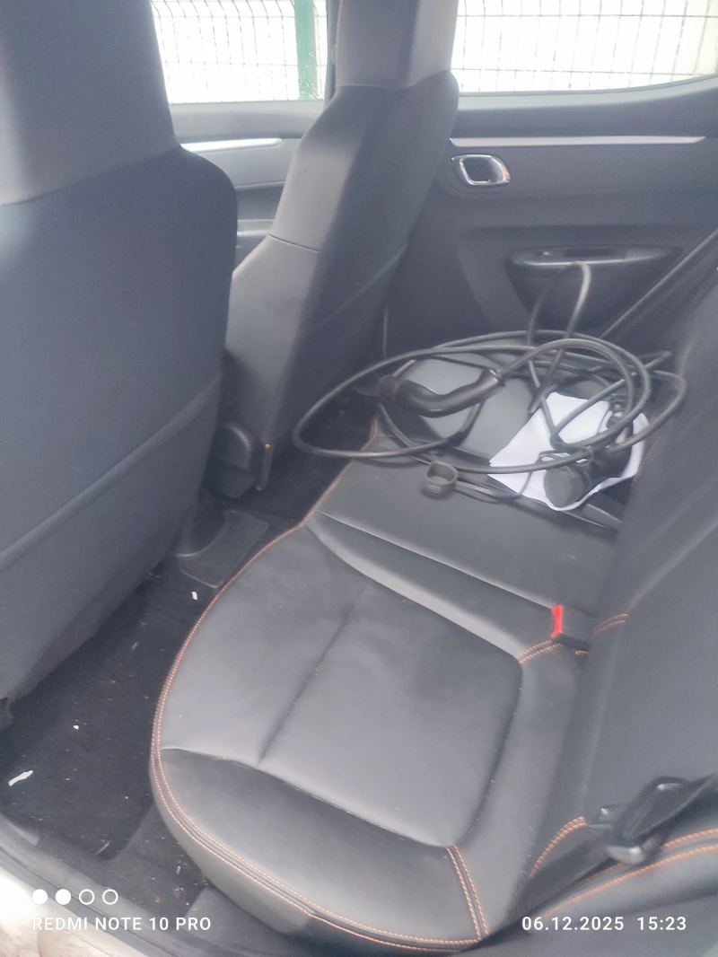 Dacia Spring, снимка 8 - Автомобили и джипове - 52815070