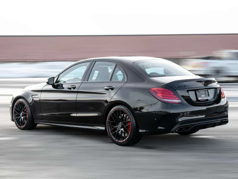 Mercedes-Benz C 63 AMG 2015 * CARFAX * БЕЗ ПЪРВОНАЧАЛНА ВНОСКА, снимка 4 - Автомобили и джипове - 53179533