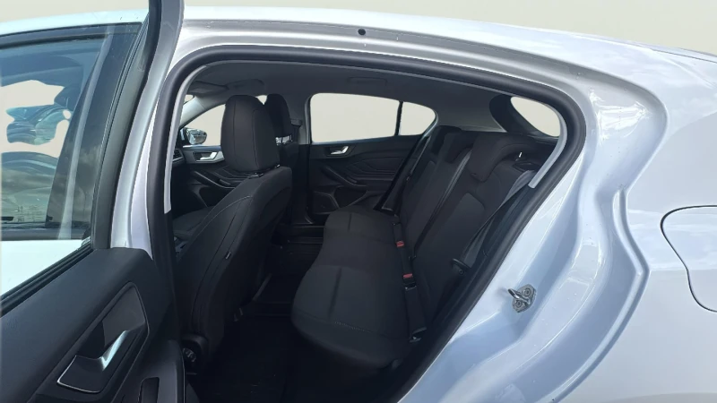 Ford Focus 1.0 EcoBoost, снимка 12 - Автомобили и джипове - 53267785