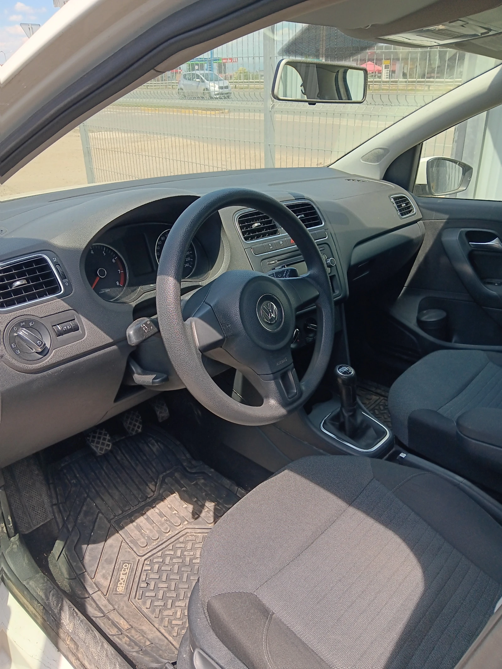 VW Polo 6-1.4i-80к.с.-ИТАЛИЯ-РЕАЛНИ 129х.км.-ОБСЛУЖЕН!!!!! - изображение 5