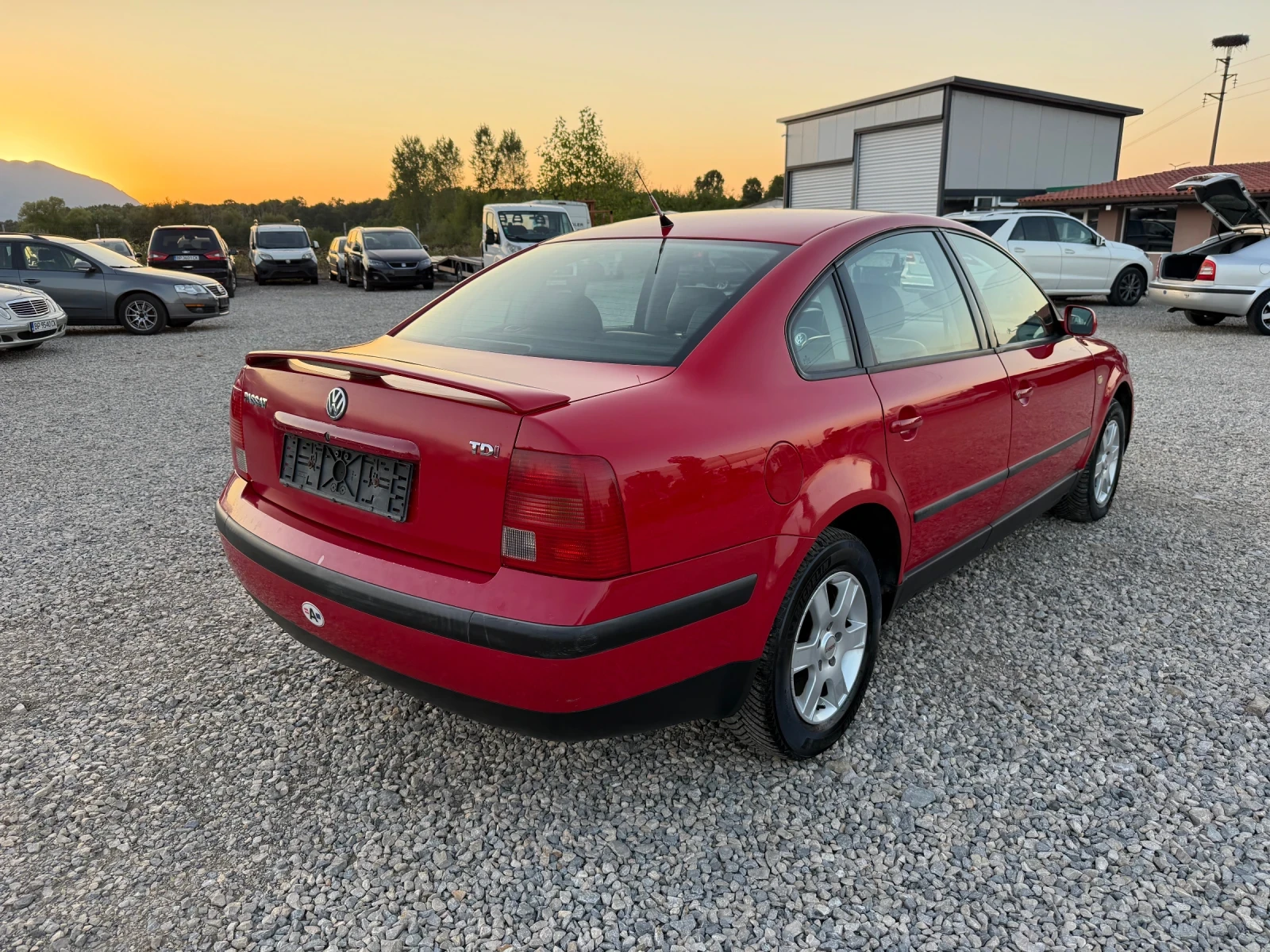 VW Passat 1.9TDI-110PS-HIGHLINE - изображение 5