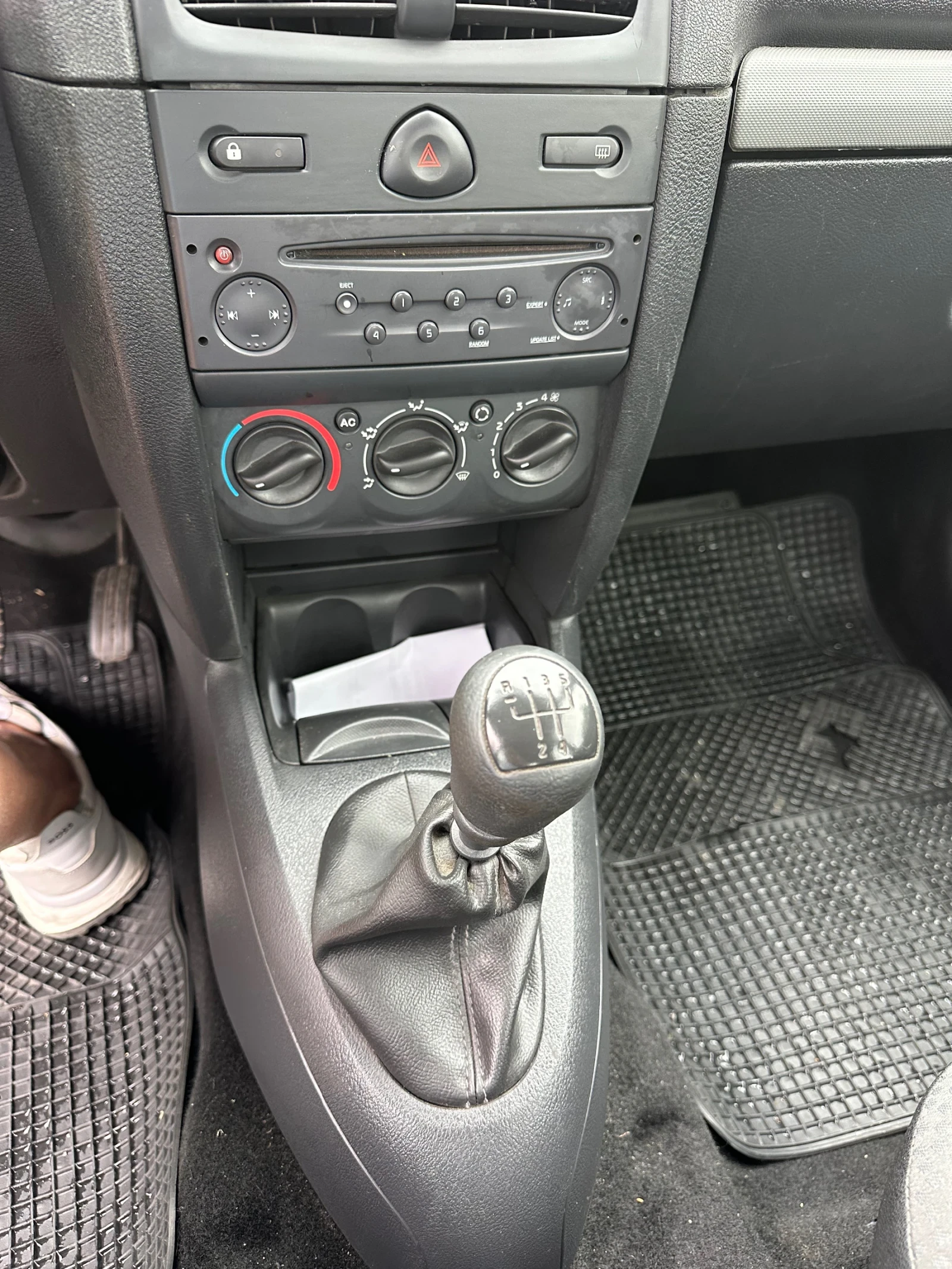 Renault Clio  - изображение 9