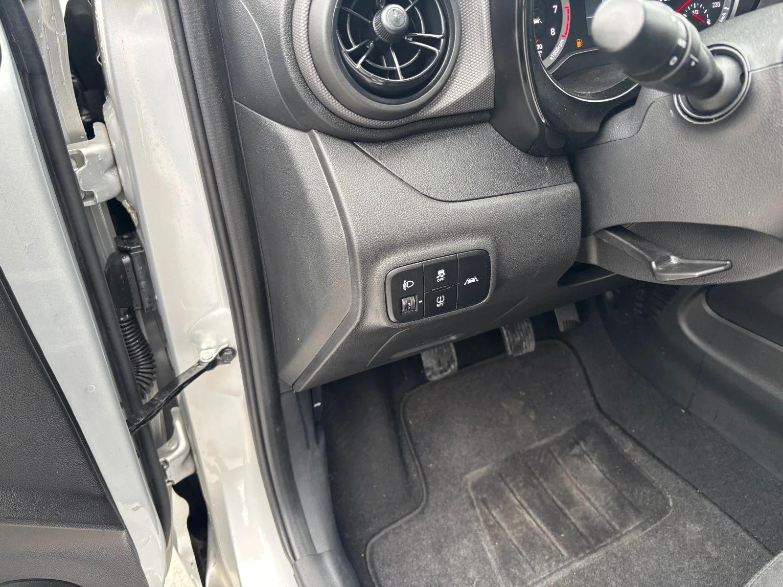Hyundai I10 КЛМА НАВИ ЕВРО 6 - изображение 10
