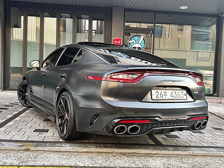 Kia Stinger, снимка 2 - Автомобили и джипове - 54225510