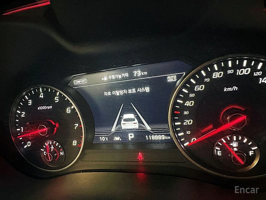 Kia Stinger, снимка 8 - Автомобили и джипове - 54225510