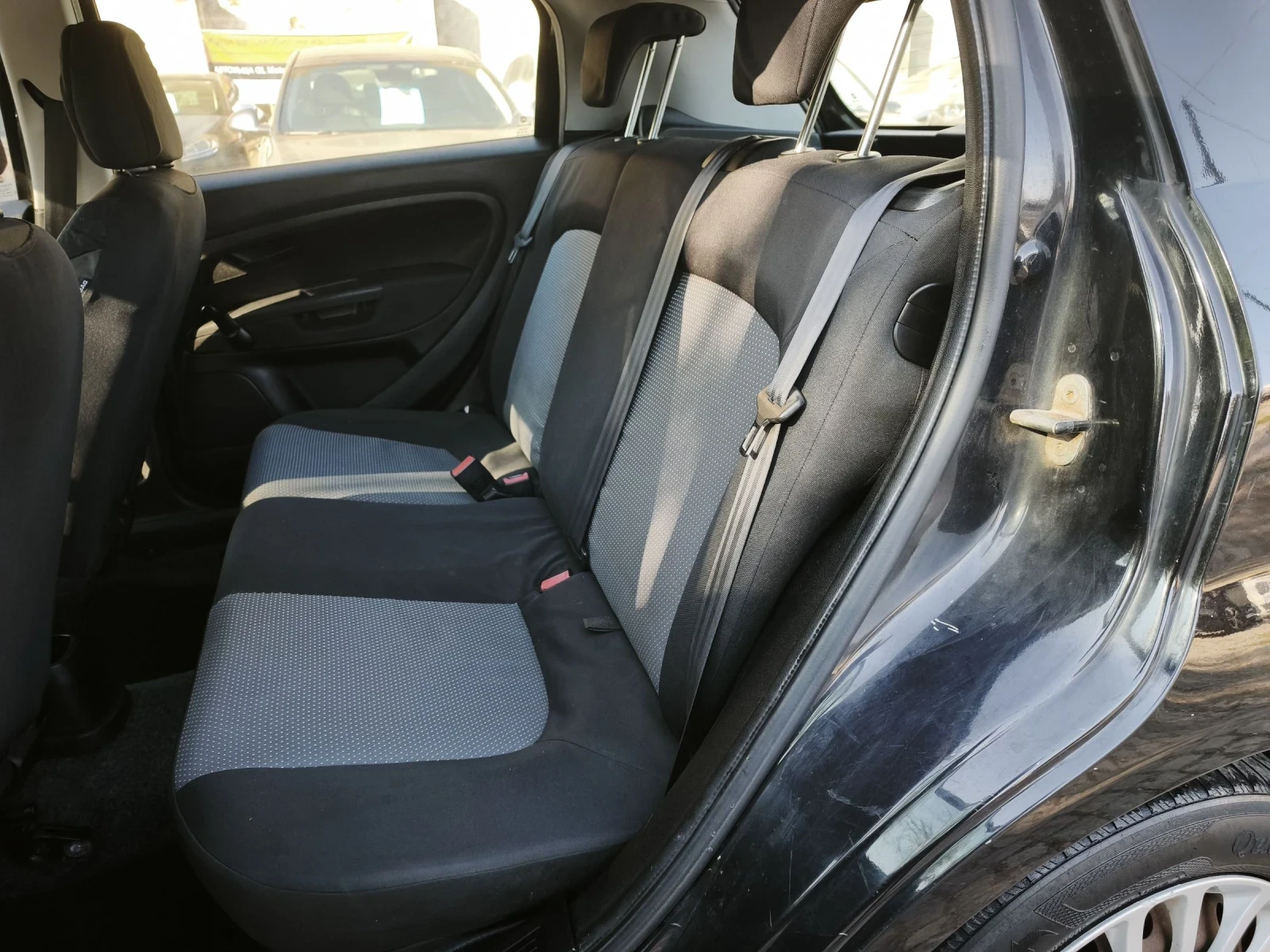 Fiat Punto 1.3 mjet Euro5, снимка 7 - Автомобили и джипове - 54342412