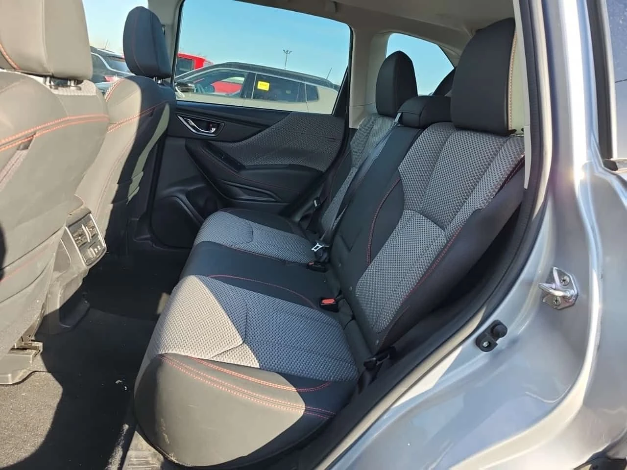 Subaru Forester SPORT| PANO| ПАМЕТ| ПОДГРЕВИ| 2 КЛЮЧА| 2 ЧИФТА ГУМ, снимка 11 - Автомобили и джипове - 54413994