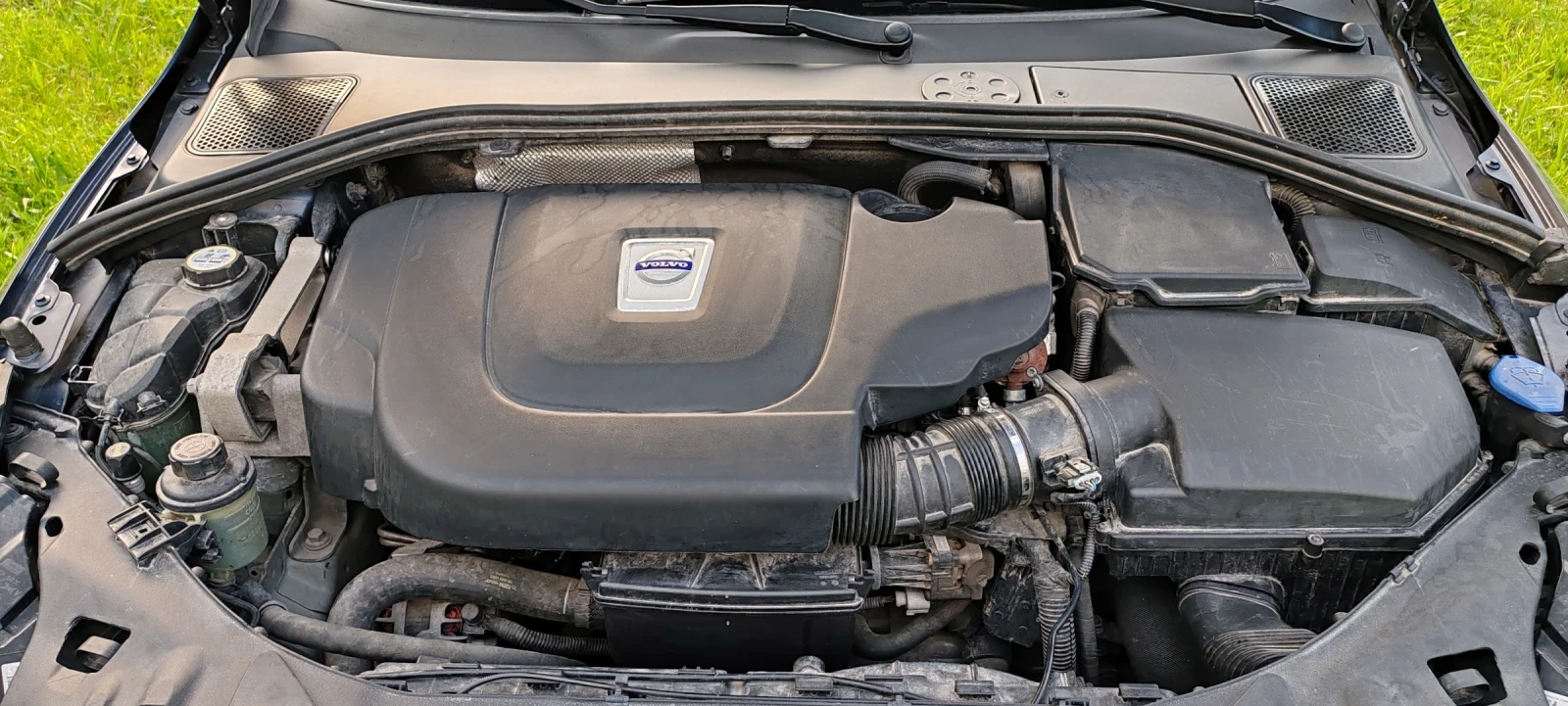 Volvo V60, снимка 11 - Автомобили и джипове - 54419577