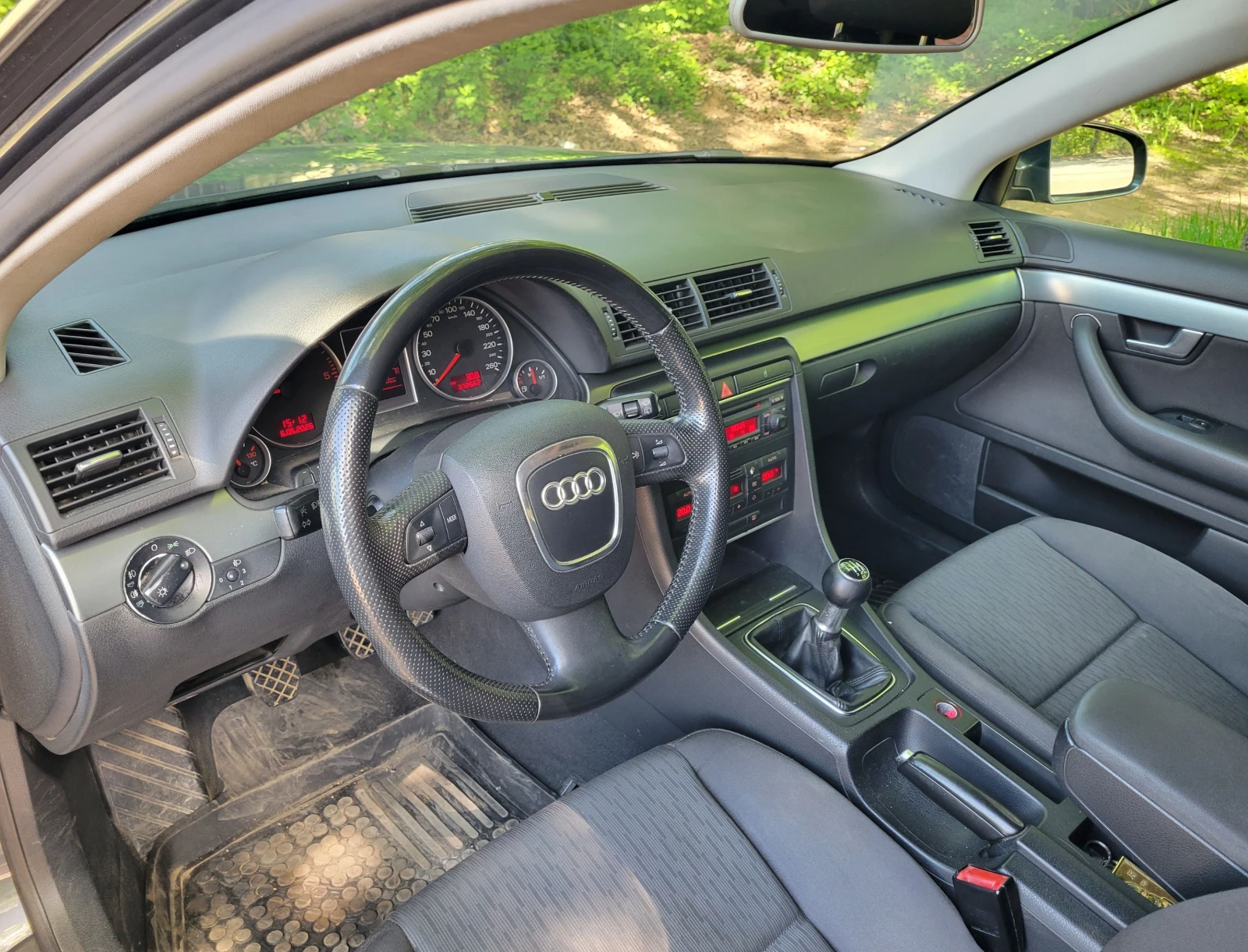 Audi A4 AVANT, снимка 11 - Автомобили и джипове - 54459608