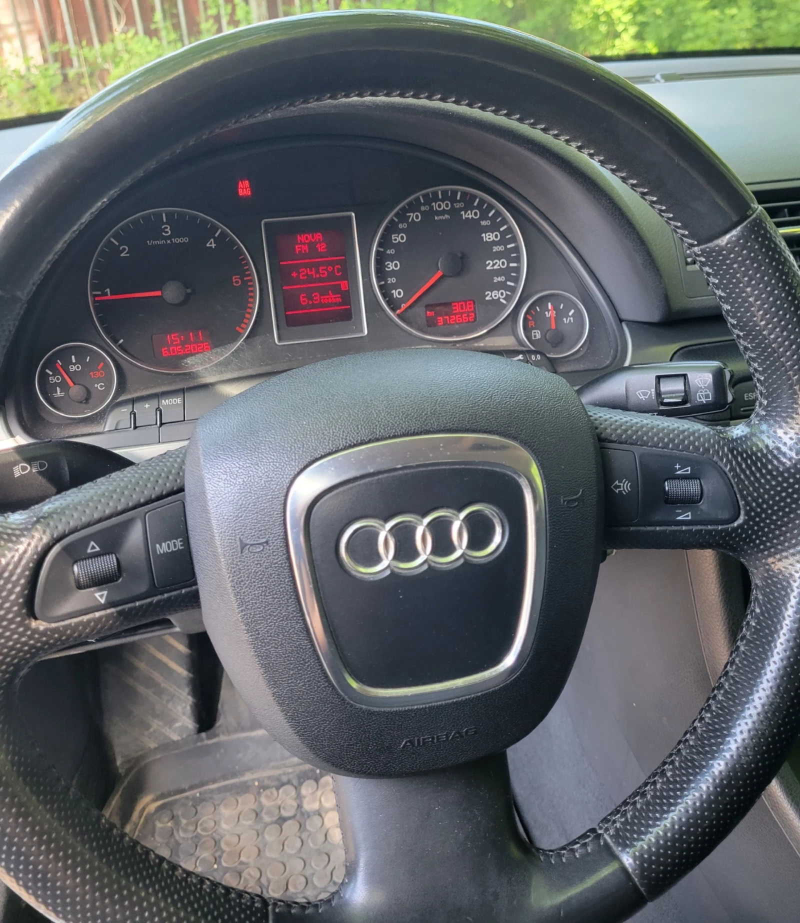 Audi A4 AVANT, снимка 9 - Автомобили и джипове - 54459608