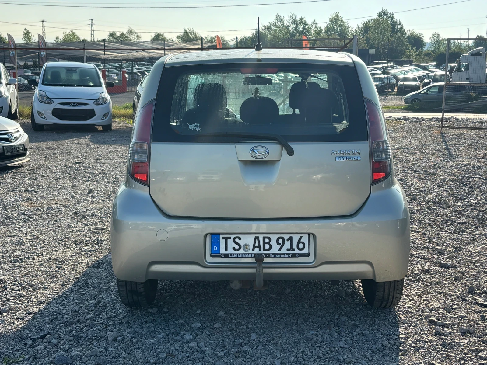 Daihatsu Sirion 1.3-92кс, AC, снимка 6 - Автомобили и джипове - 54498246