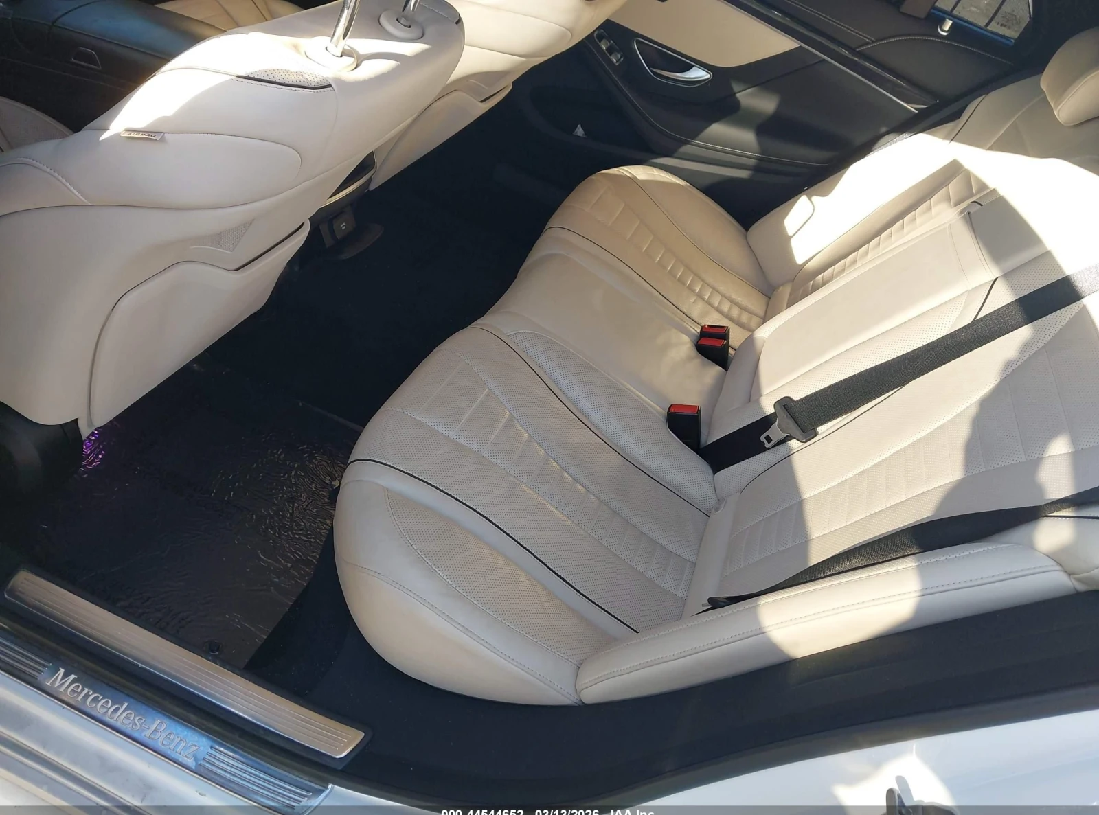 Mercedes-Benz S 560, снимка 8 - Автомобили и джипове - 54639704