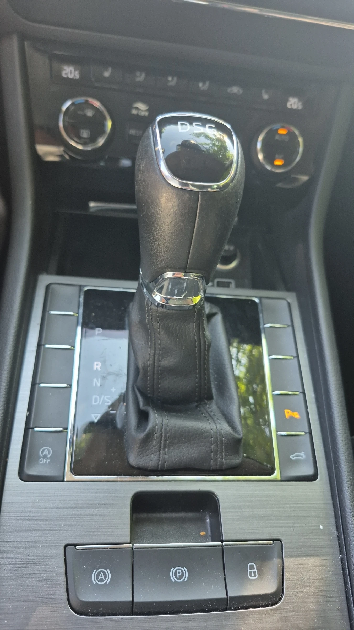 Skoda Superb, снимка 9 - Автомобили и джипове - 54973339