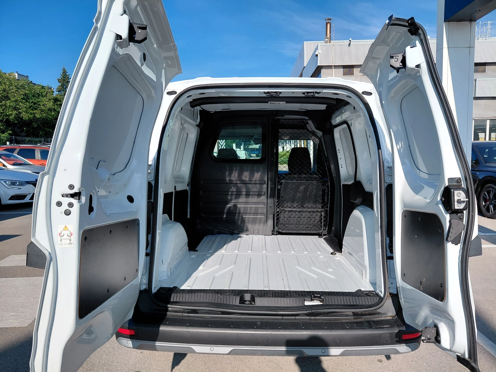 Renault Kangoo 1.5 dCi/95к.с/Life, снимка 9 - Автомобили и джипове - 55261058