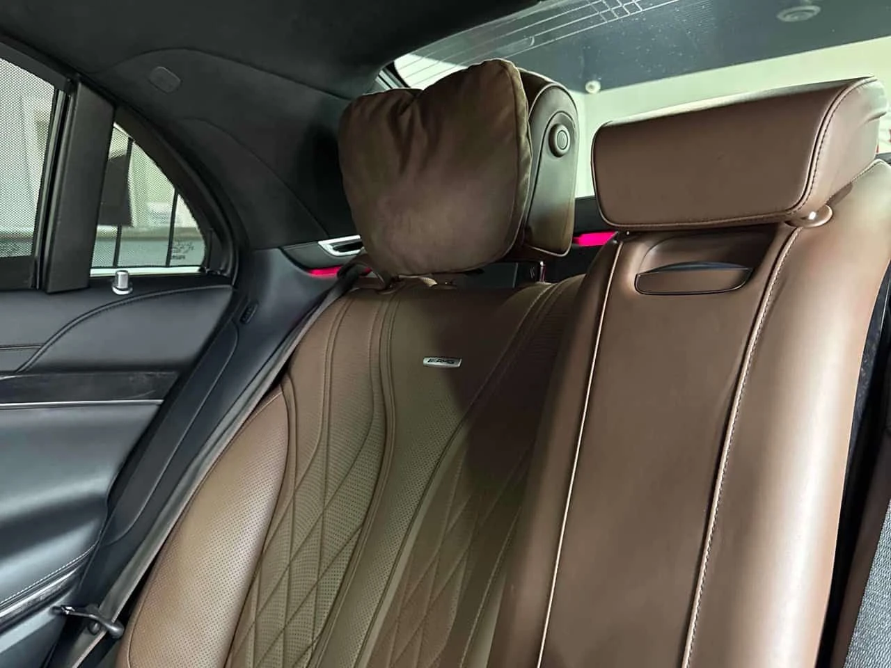 Mercedes-Benz S 63 * AMG * CARFAX * BURMESTER * DISTRONIC * MASSAGE *, снимка 12 - Автомобили и джипове - 55347199