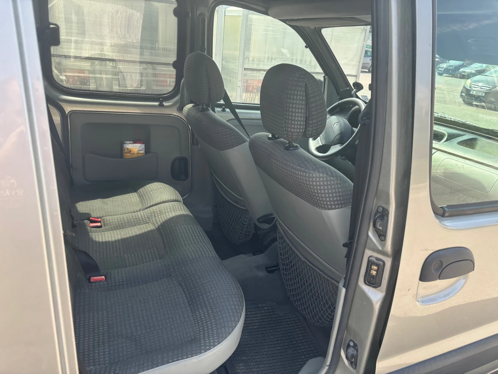 Renault Kangoo, снимка 8 - Автомобили и джипове - 55938530