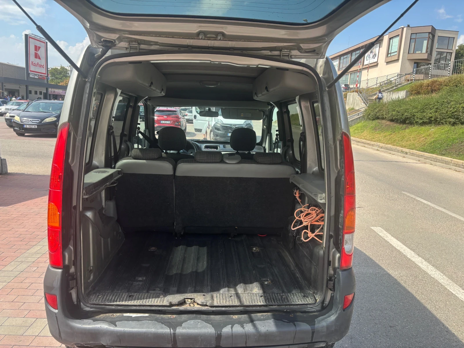 Renault Kangoo, снимка 10 - Автомобили и джипове - 55938530