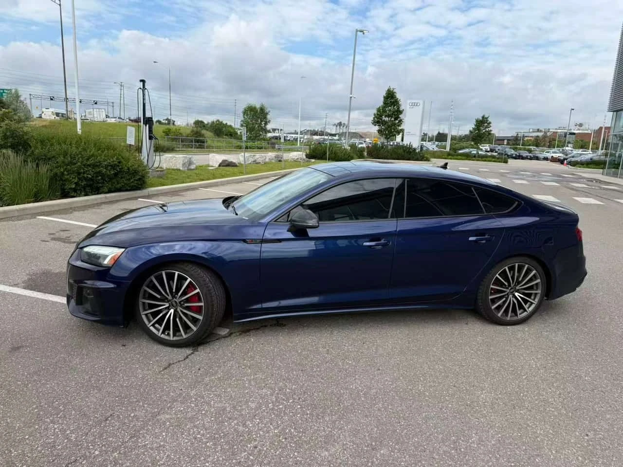 Audi A5 * Progressiv * CARFAX * БЕЗ ПЪРВОНАЧАЛНА ВНОСКА, снимка 2 - Автомобили и джипове - 56243853