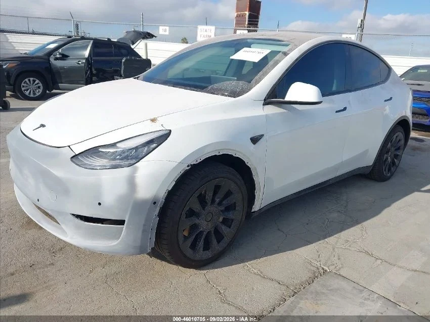 Tesla Model Y, снимка 3 - Автомобили и джипове - 56706428