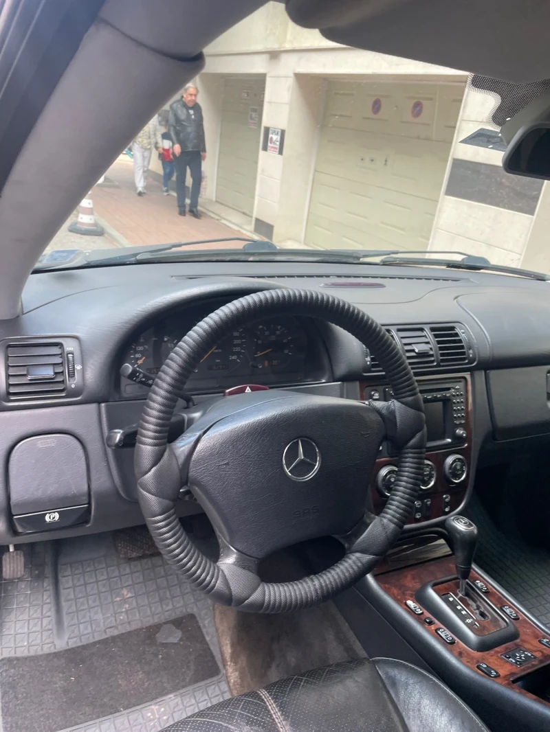 Mercedes-Benz ML 270 FACE/ПАРКТРОНИК, снимка 7 - Автомобили и джипове - 47308099