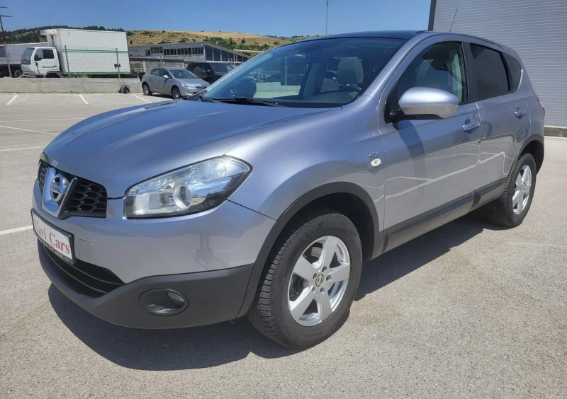 Nissan Qashqai 2.0 dci - 4x4/ AUTOMATIC/ PANORAMA/ NAVI