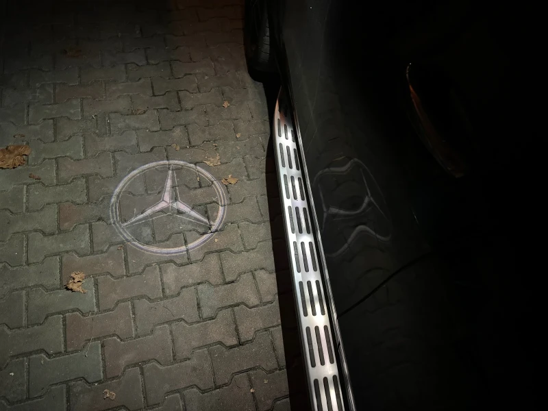 Mercedes-Benz GLS580, снимка 10 - Автомобили и джипове - 51792191