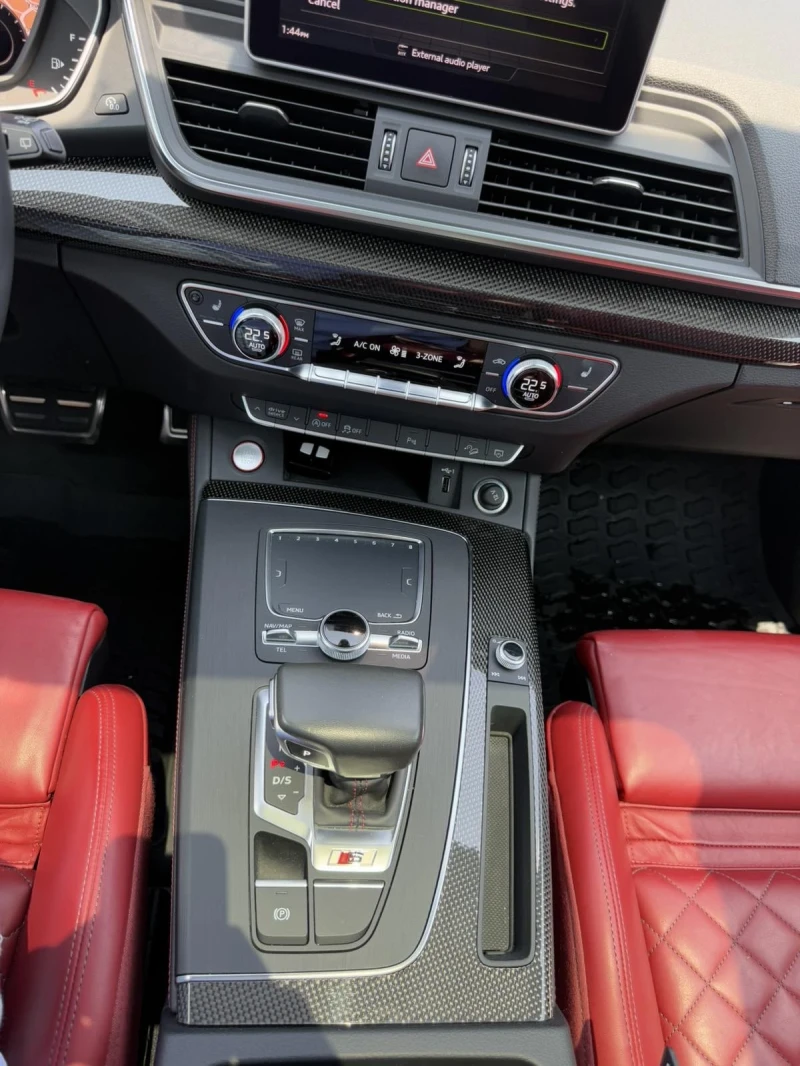 Audi SQ5 Premium plus, снимка 12 - Автомобили и джипове - 52151946