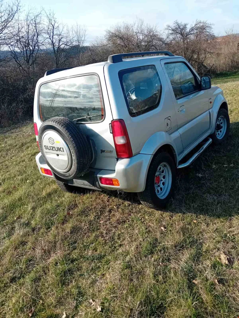 Suzuki Jimny, снимка 3 - Автомобили и джипове - 52697697