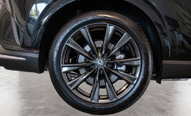 Lexus RX 450h plus F-Sport Design = NEW = Гаранция, снимка 3 - Автомобили и джипове - 56257190