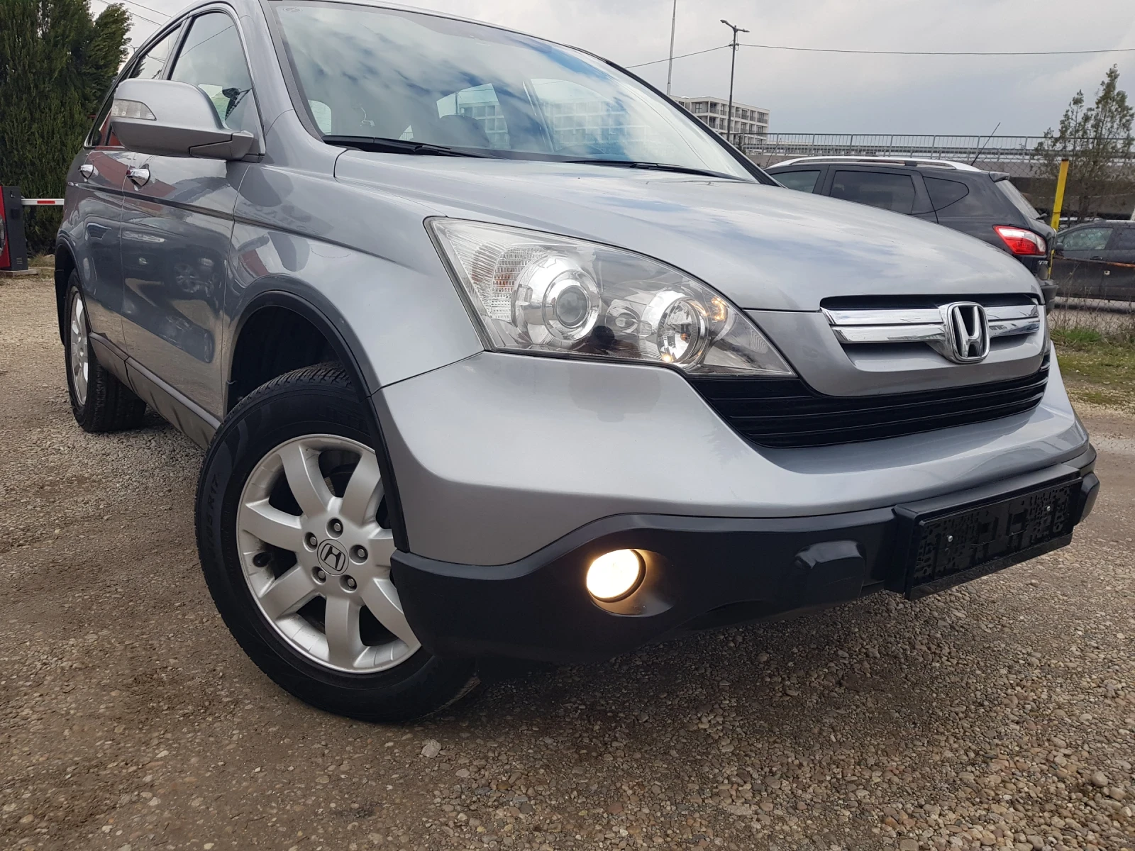 Honda Cr-v ГАЗ БЕНЗИН 6 СКОРОСТИ - изображение 4