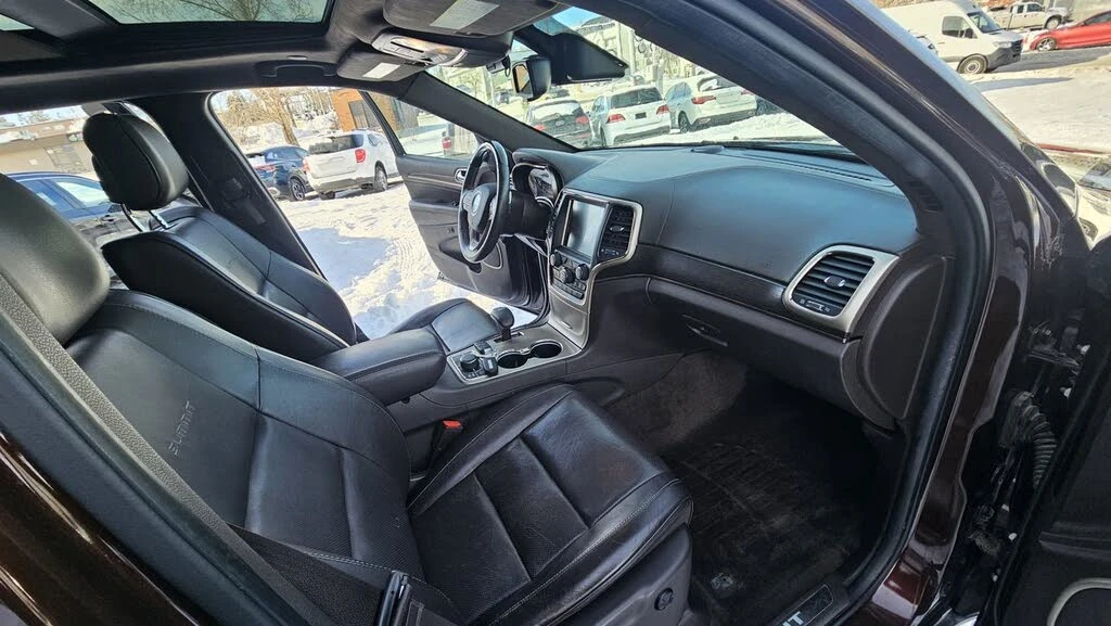 Jeep Grand cherokee 2015 Jeep Grand Cherokee Summit 4WD, снимка 13 - Автомобили и джипове - 54054340