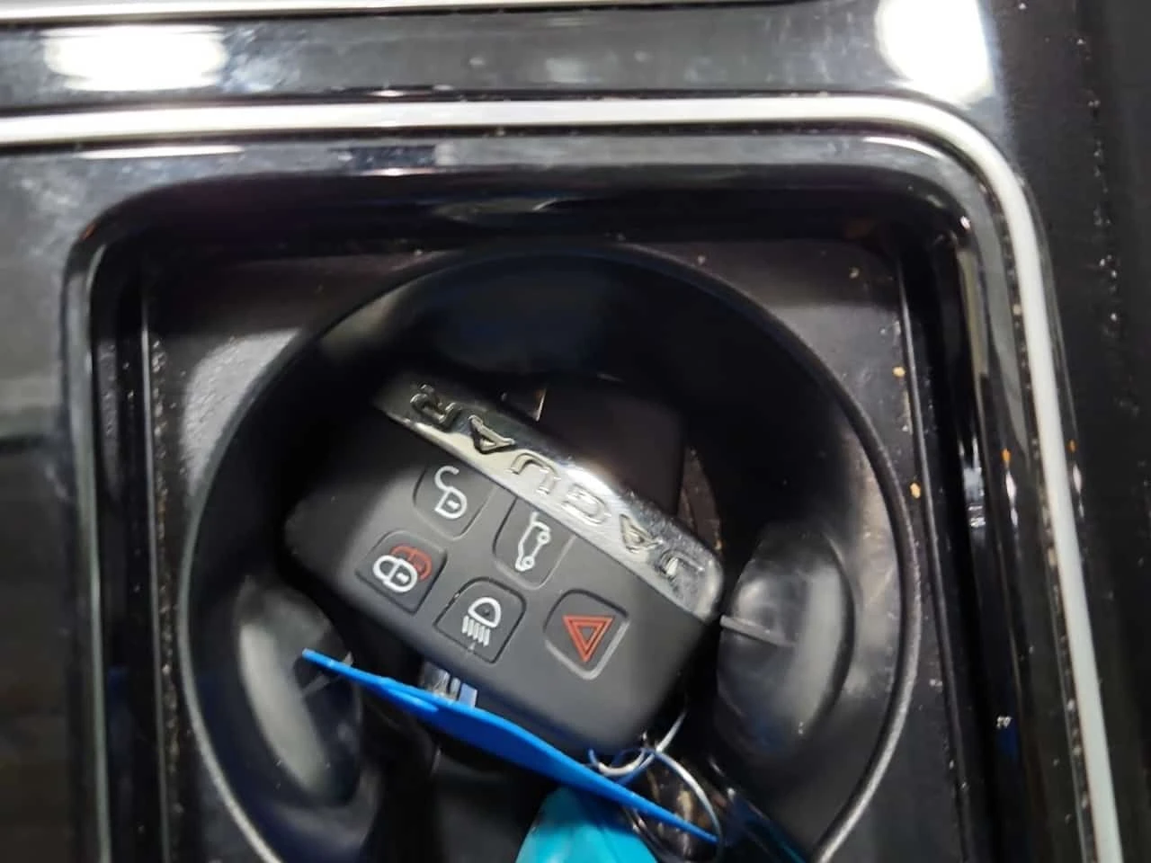 Jaguar F-PACE * R SPORT * , снимка 7 - Автомобили и джипове - 54082158