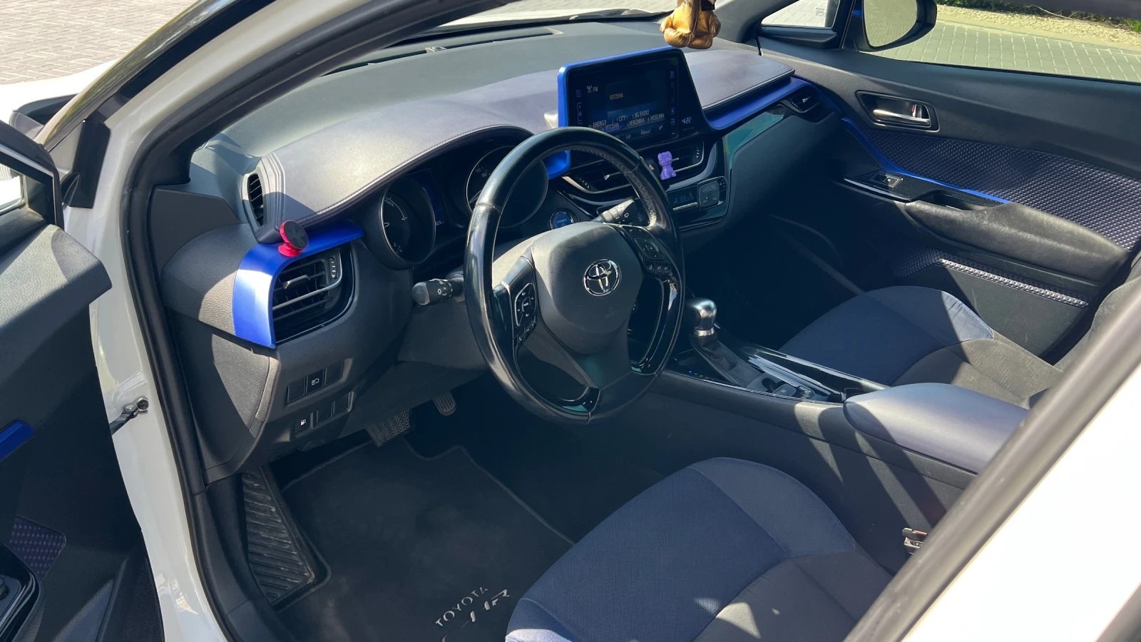 Toyota C-HR, снимка 11 - Автомобили и джипове - 54348022