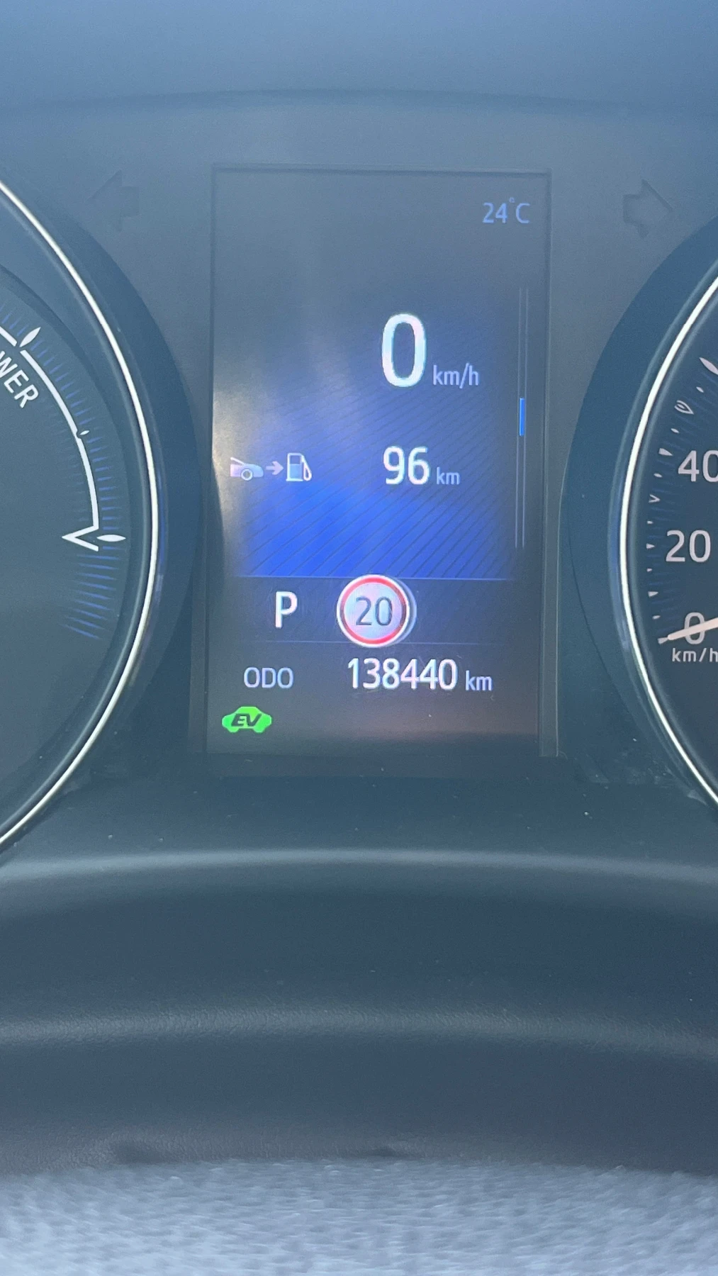 Toyota C-HR, снимка 12 - Автомобили и джипове - 54348022