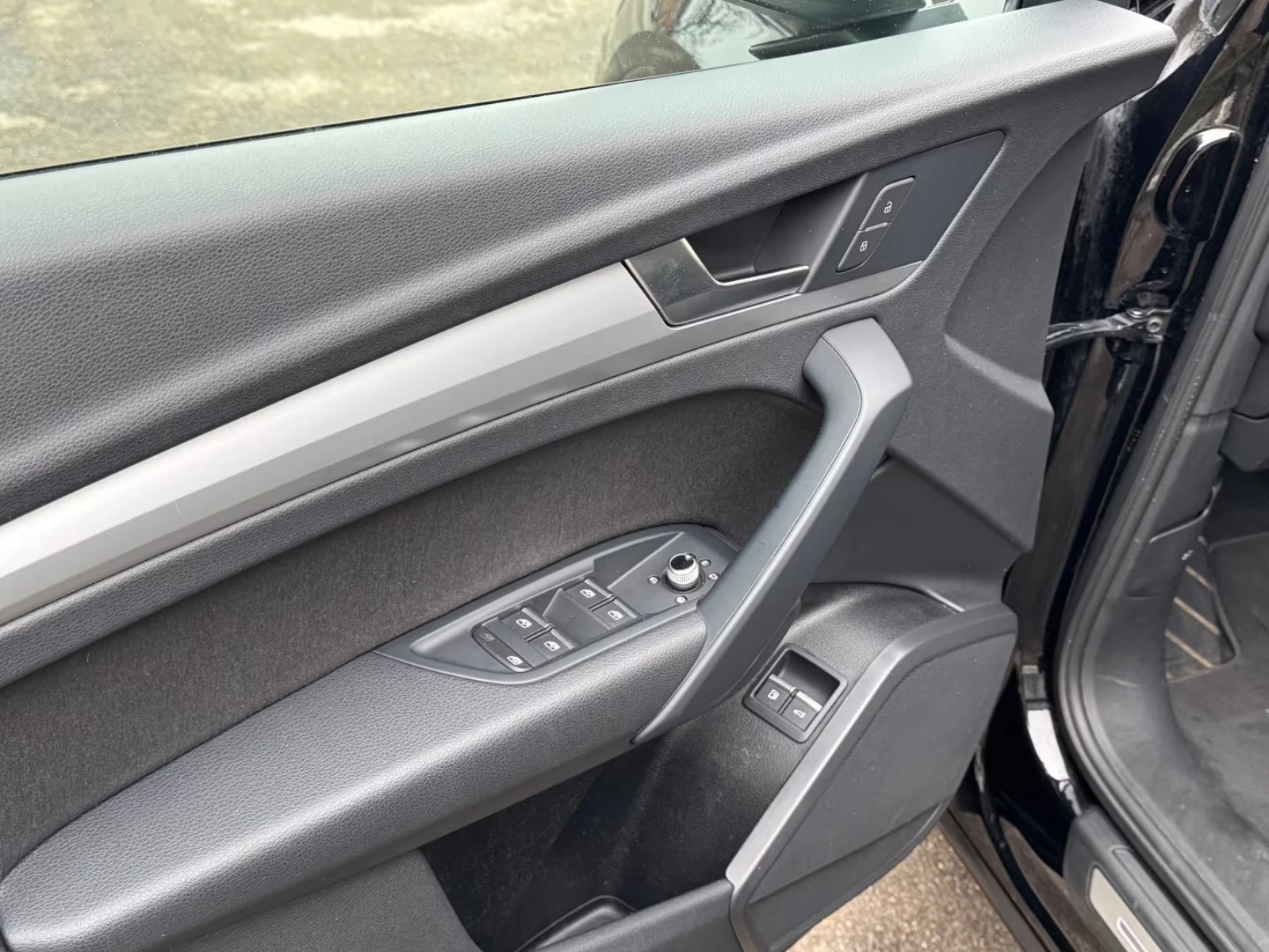 Audi Q5 50TFSI/252HP/QUATTRO/S-LINE/CAM/NAVI/LED/AHK/280q, снимка 14 - Автомобили и джипове - 54477168